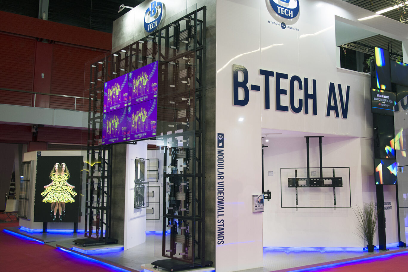 B-Tech AV Mounts product displays and digital signage solutions presented on the ISE 2018 exhibition stand.