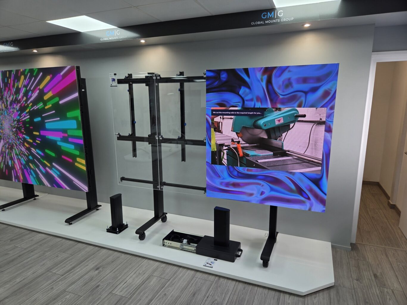 B-Tech Iberia product showroom featuring AV mounting solutions, digital signage displays and collaboration systems.