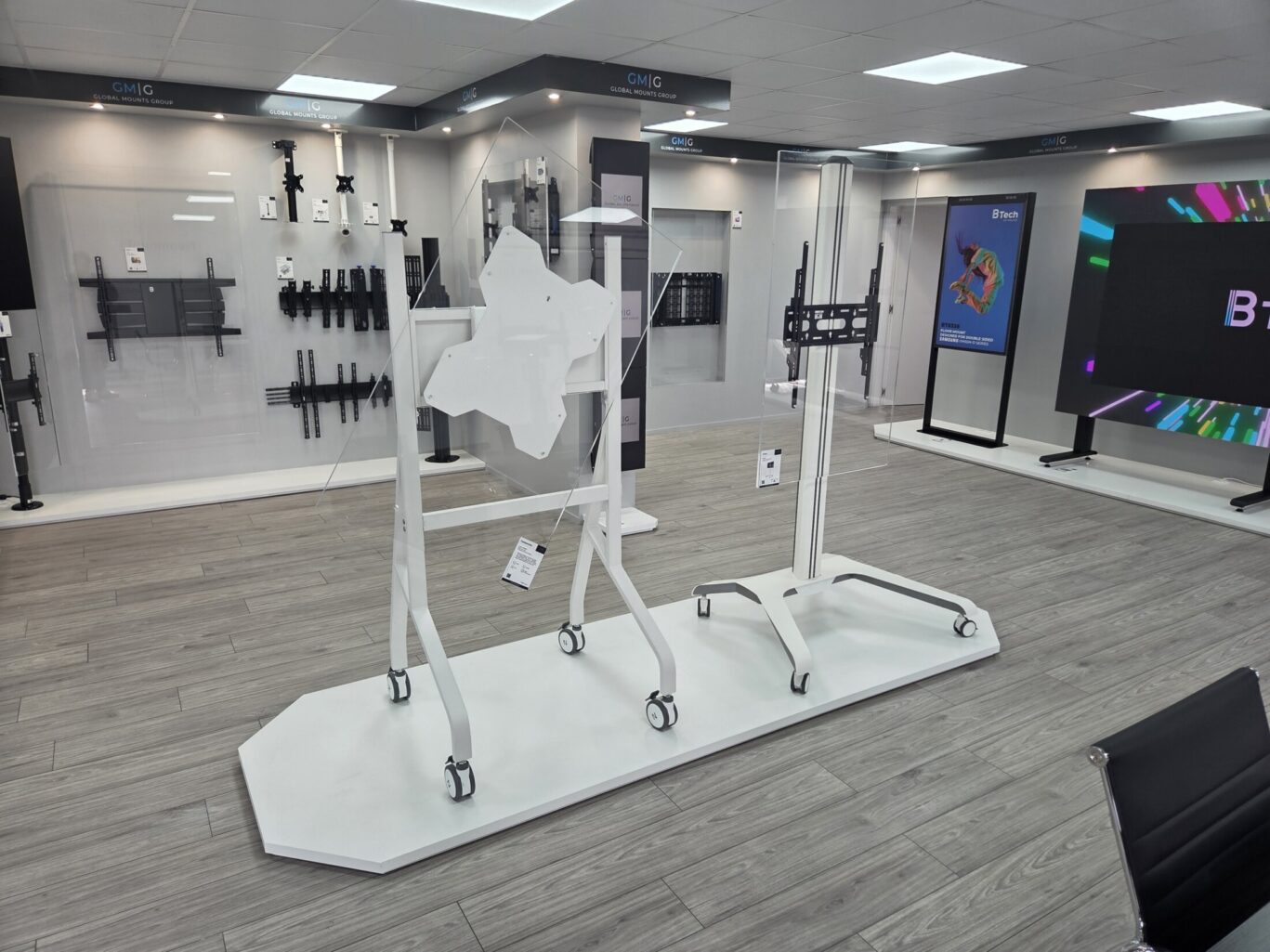 B-Tech Iberia product showroom featuring AV mounting solutions, digital signage displays and collaboration systems.
