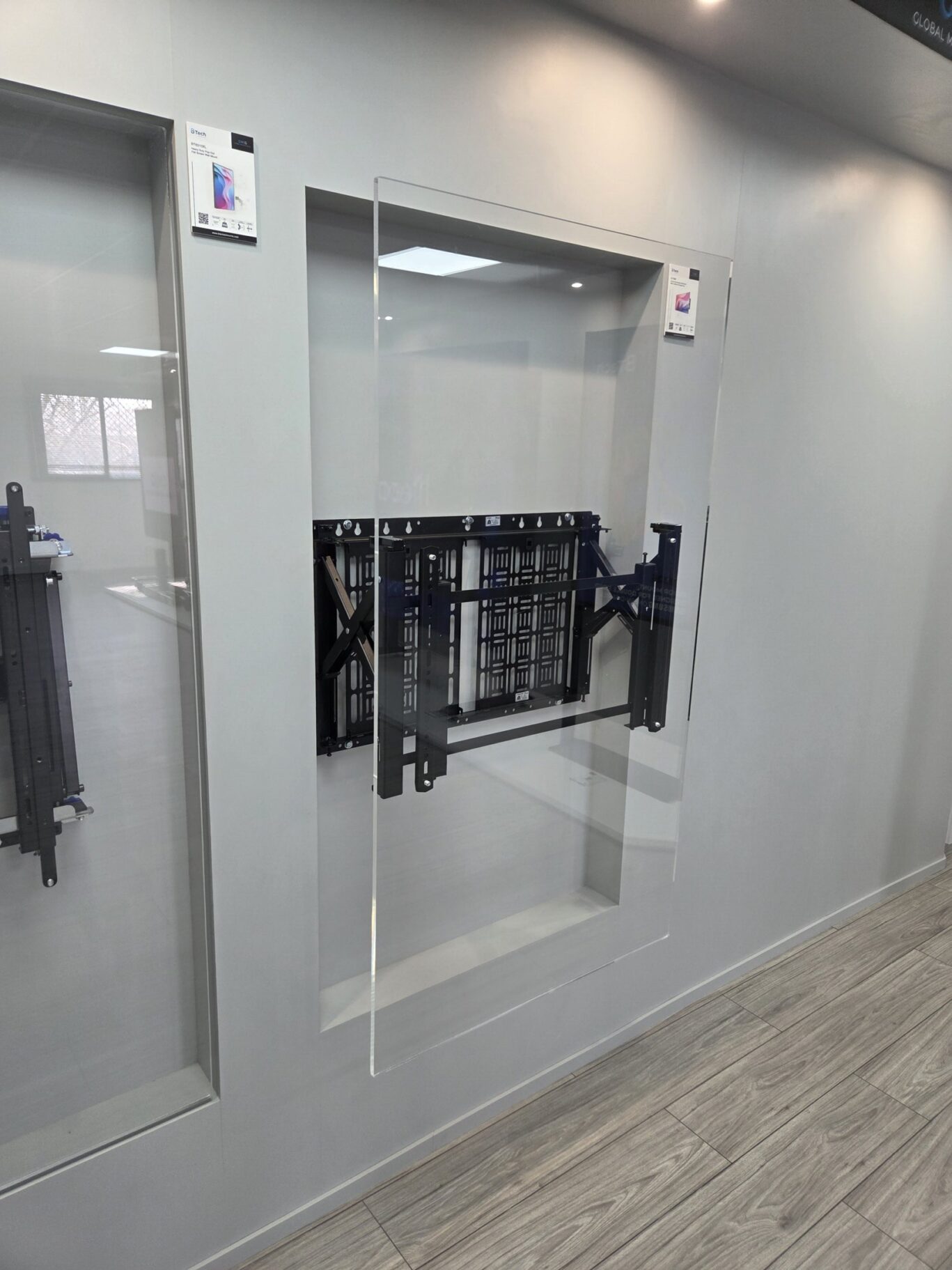B-Tech Iberia product showroom featuring AV mounting solutions, digital signage displays and collaboration systems.