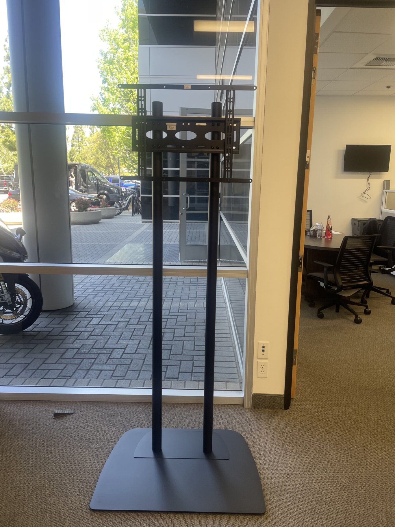 B-Tech North America product showroom featuring AV mounting solutions, digital signage displays and collaboration systems.