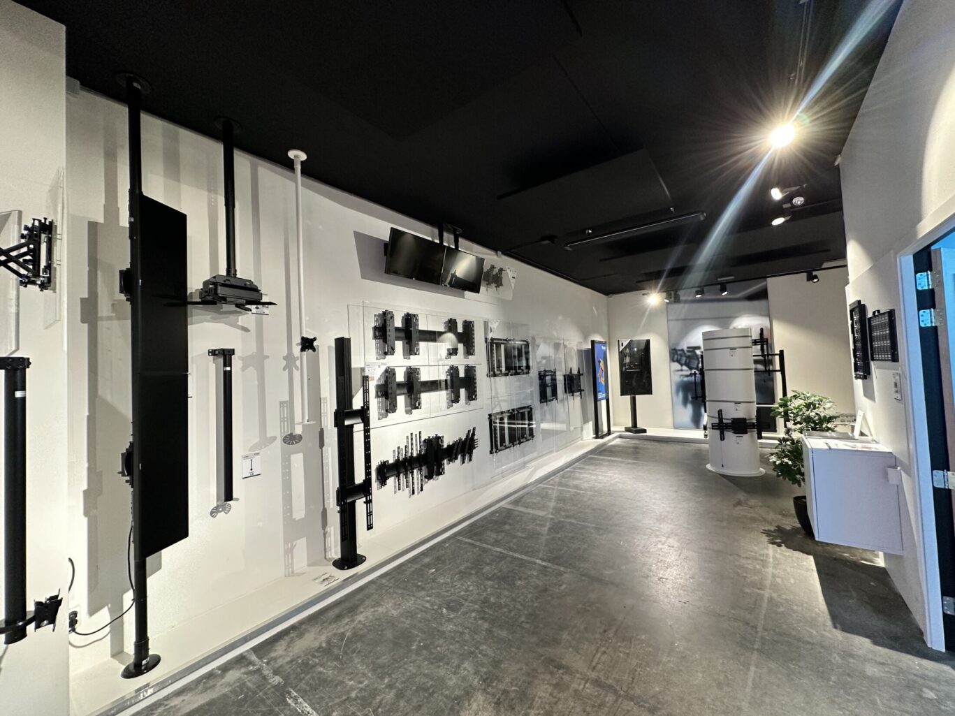 GMG HQ – Product Showroom – 10