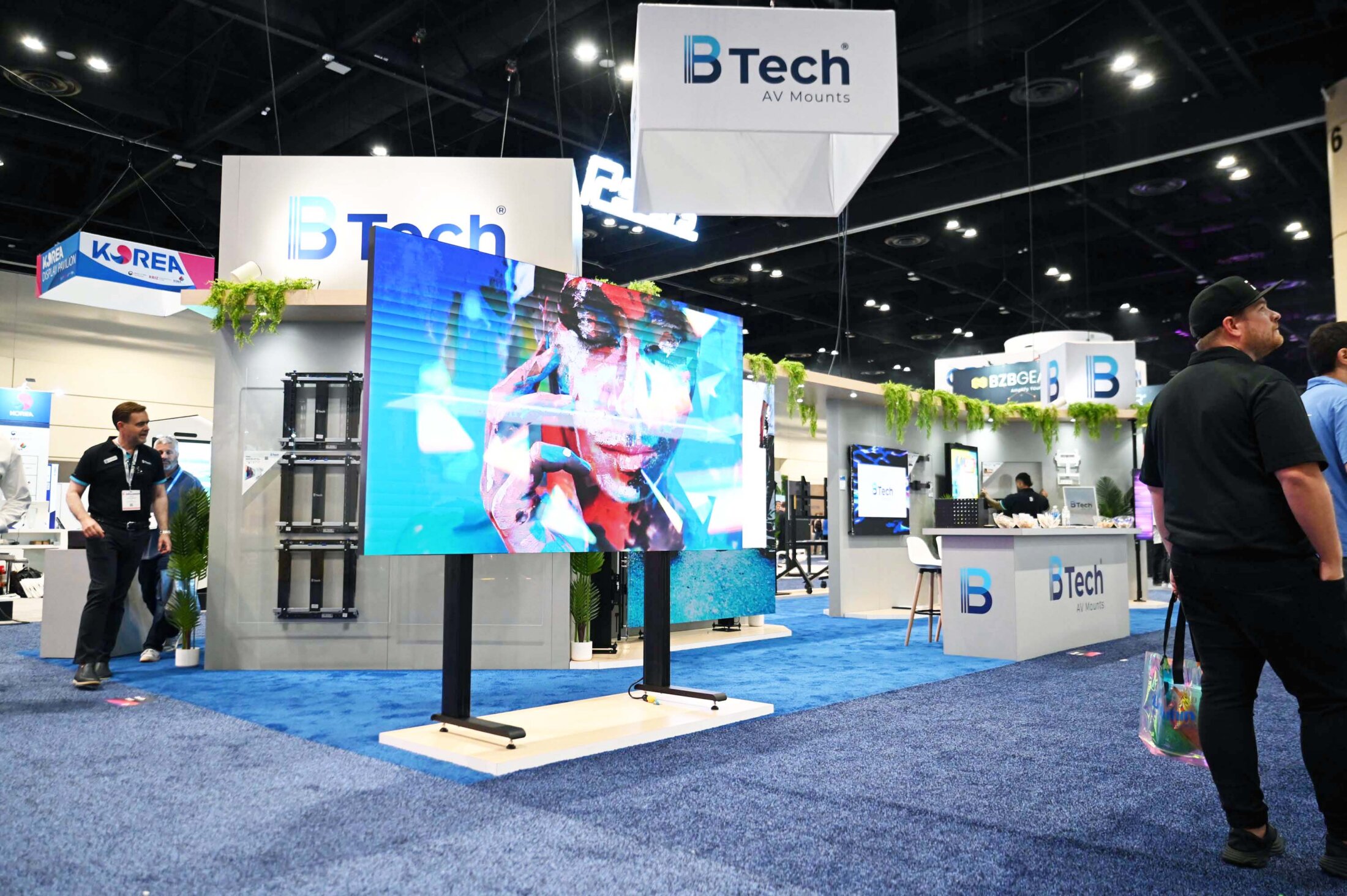 infocomm 2025 side of the booth